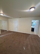 134 W 84th St in Los Angeles, CA - Building Photo - Building Photo