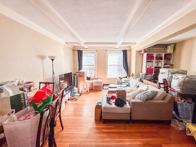 property at 30 Kinross Rd