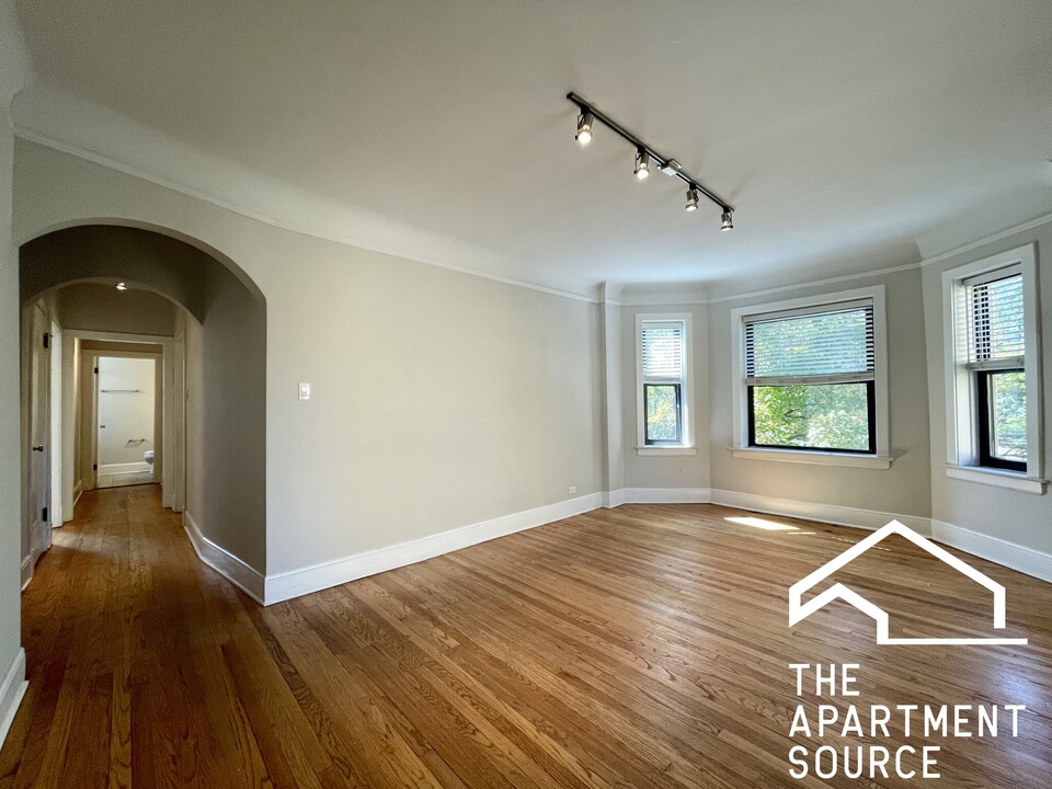 2315 N Rockwell St in Chicago, IL - Building Photo