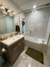 5100 W Pensacola Ave in Chicago, IL - Building Photo - Building Photo