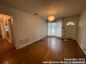 519 Lively Dr in San Antonio, TX - Building Photo - Building Photo