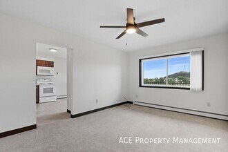 725 Dakota Dr in Rapid City, SD - Building Photo - Building Photo