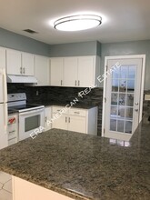 912 Spruce Ct in Fort Walton Beach, FL - Building Photo - Building Photo