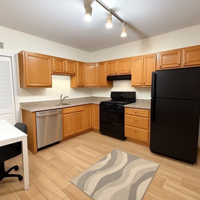 880 Huntington Ave, Unit 2 in Boston, MA - Building Photo - Building Photo