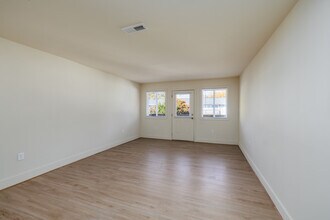 Christopher Crossing in Newport News, VA - Foto de edificio - Interior Photo