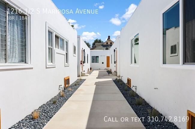 1216 1/2 S Mariposa Ave in Los Angeles, CA - Foto de edificio - Building Photo