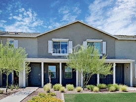 20740 W Thomas Rd in Buckeye, AZ - Building Photo