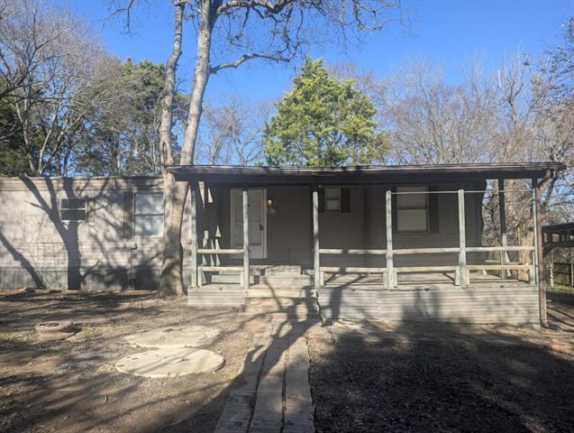 956 East Ovilla Road in Red Oak, TX - Building Photo