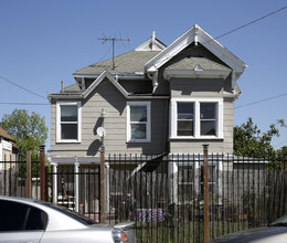 1062 60th St in Oakland, CA - Building Photo - Building Photo