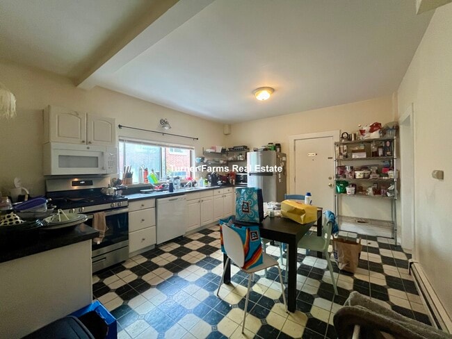216 Broadway, Unit 214-3