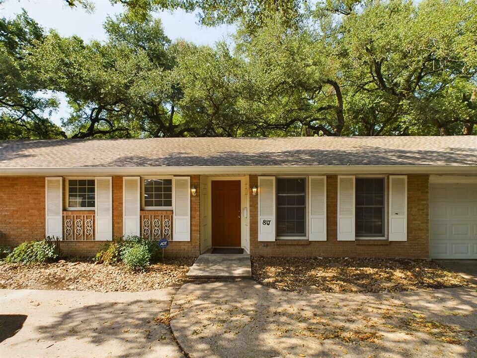817 E 38th St in Austin, TX - Building Photo