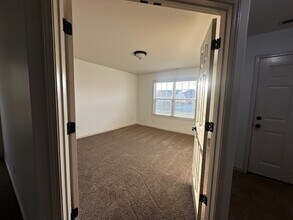 2516 Grand Canyon Corridor in Fort Wayne, IN - Building Photo - Building Photo