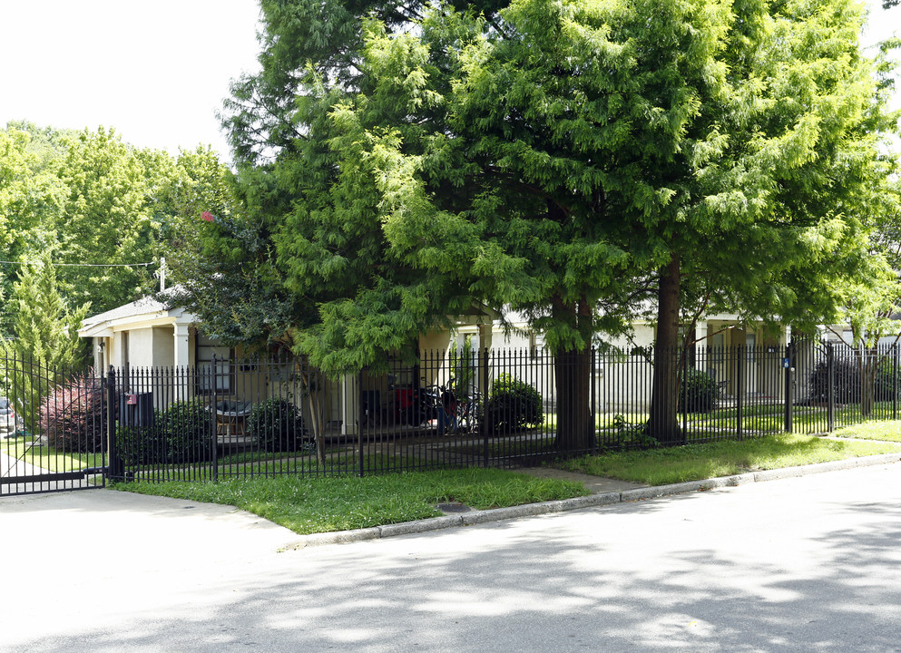 The Cottages in Memphis, TN - Building Photo