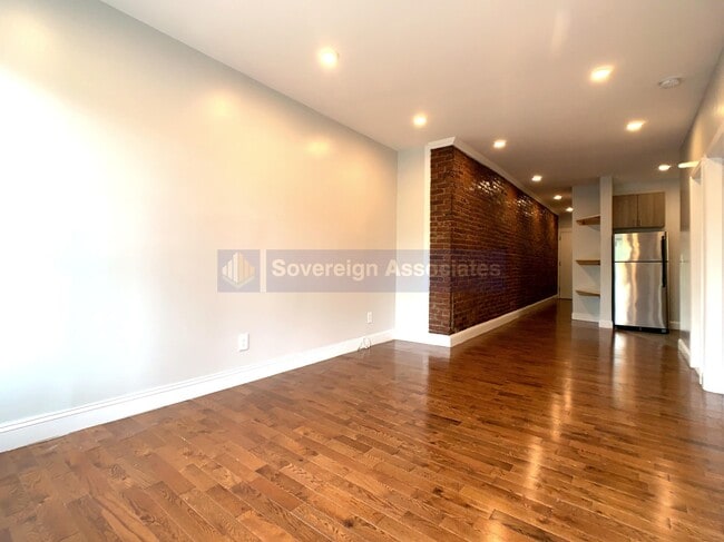 184 Nagle Ave in New York, NY - Foto de edificio - Building Photo