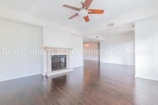 1257 Brockton Ave in Los Angeles, CA - Building Photo