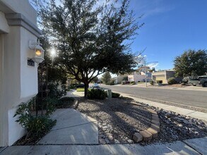 2232 San Felipe in Las Cruces, NM - Building Photo - Building Photo
