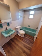 709 Coulter St in Bridgeville, PA - Building Photo - Building Photo