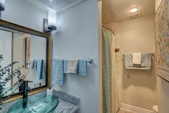 The Riviera at Clear Lake in Houston, TX - Foto de edificio - Building Photo