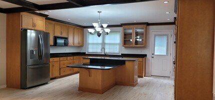 12812 Bluet Ln in Silver Spring, MD - Building Photo - Building Photo