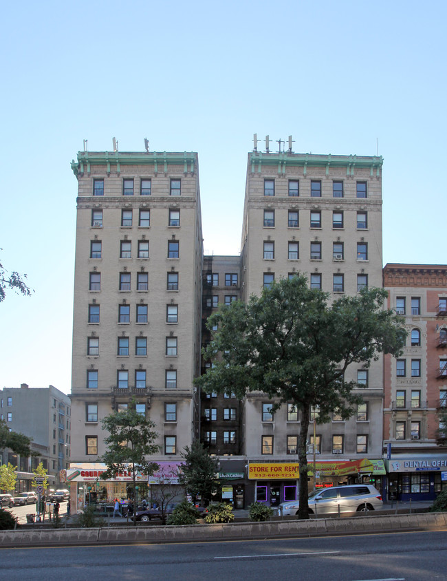 3770-3778 Broadway in New York, NY - Foto de edificio - Building Photo