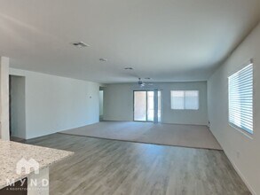 1557 E Caballero Dr in Casa Grande, AZ - Building Photo - Building Photo