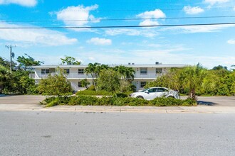 500 1st Ave S in Lake Worth, FL - Building Photo - Building Photo