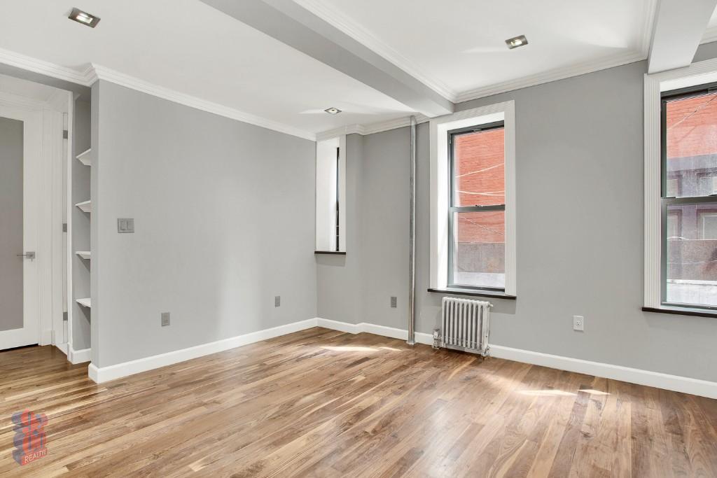 2100 2nd Ave in New York, NY - Building Photo