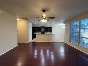 2333 Cedarwood Dr, Unit 17201 in Lancaster, TX - Building Photo - Building Photo