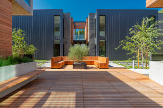 Six50Live, Menlo Park in Menlo Park, CA - Foto de edificio - Building Photo