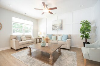 1608 Carma Ct in Virginia Beach, VA - Building Photo - Building Photo