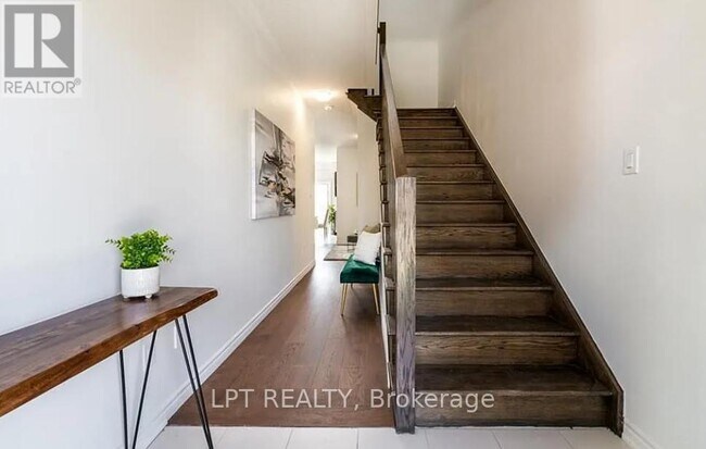 4 Bilanski Farm Rd in Brantford, ON - Building Photo - Building Photo