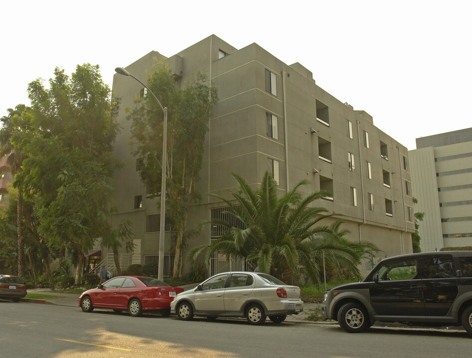 Franklin Place in Los Angeles, CA - Foto de edificio