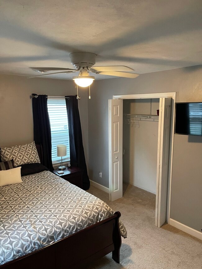 827 Arondale Crescent in Chesapeake, VA - Building Photo - Building Photo