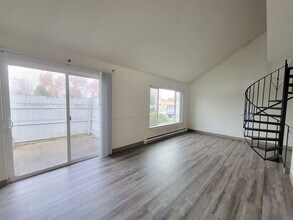 3513 W 4th Ave in Kennewick, WA - Building Photo - Building Photo