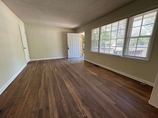 4247 Macedonia Rd in Powder Springs, GA - Building Photo - Building Photo
