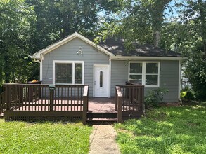 Room in House on Browns Mill Rd SE in Atlanta, GA - Building Photo - Building Photo