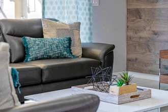 9037 Rhodes St in Kissimmee, FL - Building Photo - Building Photo