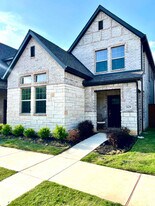 2629 Gateway Ave in Corinth, TX - Building Photo