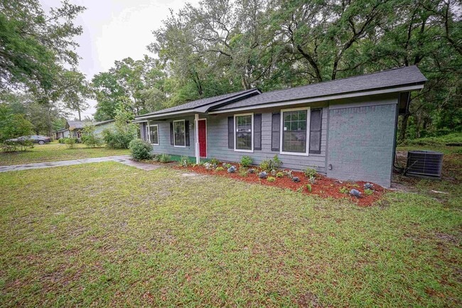8407 Lenova Ln in Tallahassee, FL - Building Photo - Building Photo