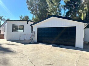11264 Crazy Horse Dr in Lakeside, CA - Building Photo - Building Photo