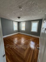 22 Chapel St in Lowell, MA - Building Photo