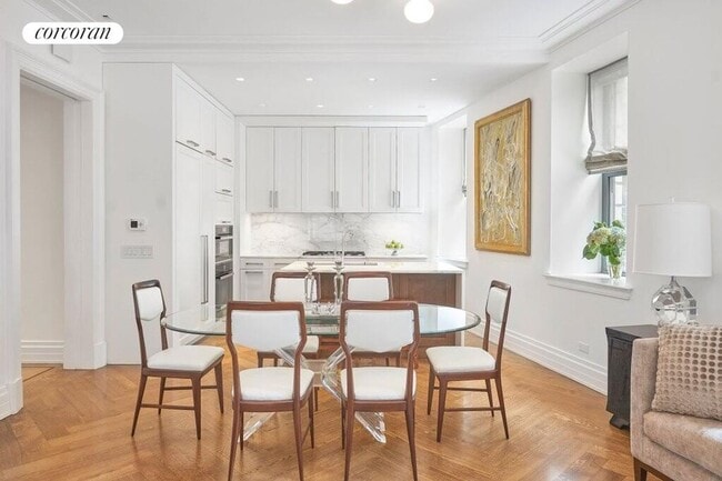 235 W 75th St in New York, NY - Foto de edificio - Building Photo