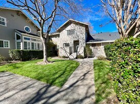 36 Valley Club Cir in Napa, CA - Building Photo