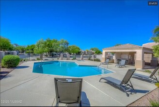 7436 E Calle Perpetuo in Tucson, AZ - Building Photo - Building Photo