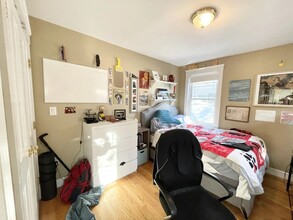 23 Iroquois St, Unit 1 in Boston, MA - Building Photo - Building Photo