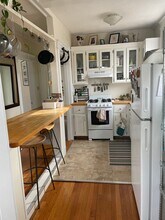 114 Riverway, Unit 17 in Boston, MA - Building Photo - Building Photo