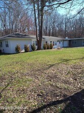 14 Homestead Ln in Roosevelt, NJ - Building Photo - Building Photo