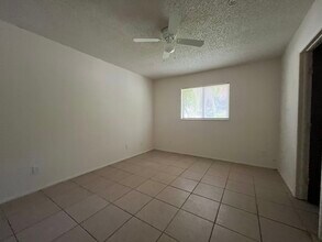 2833 N 2nd St, Unit 2833 in North Fort Myers, FL - Building Photo - Building Photo