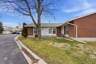 5957 S Sultan Cir in Murray, UT - Building Photo - Building Photo