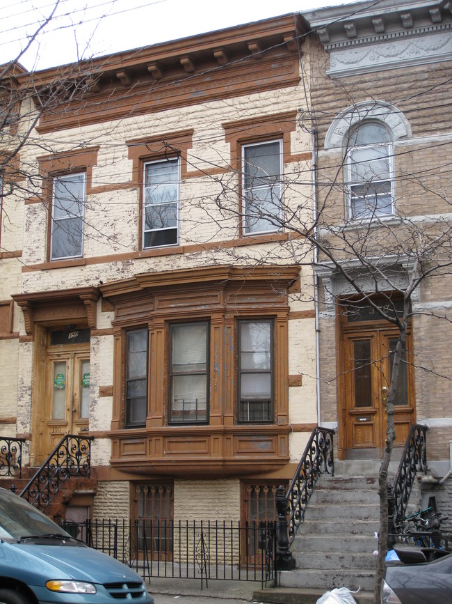 390 Stanhope St in Brooklyn, NY - Building Photo - Building Photo